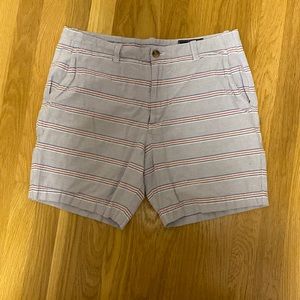 Men’s vineyard vines shorts
